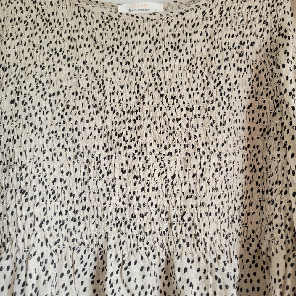 Top - Picture 2 of 3